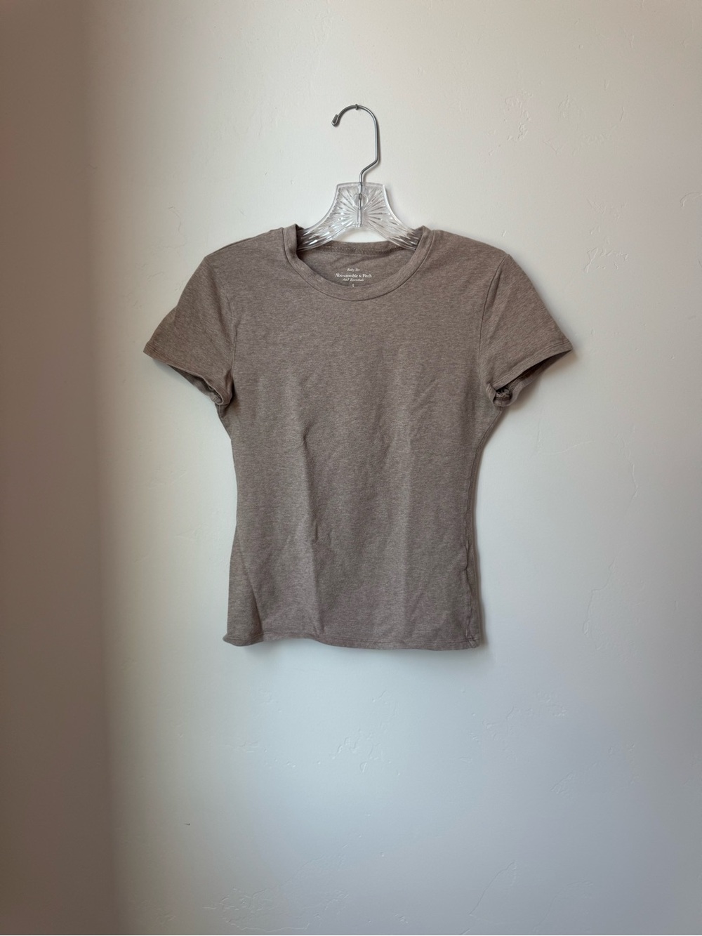 Abercrombie & Fitch Pack of 5 Soft Tees, S and M - Picture 9 of 15